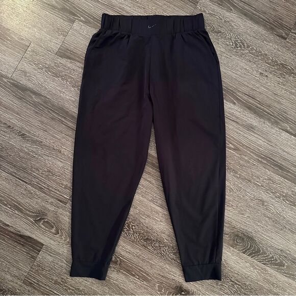 Nike Women’s Bliss Lux Slim Fit Training Pants - Picture 1 of 7